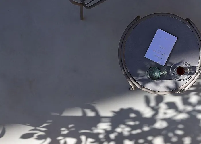 Hub Hospitality ハニア