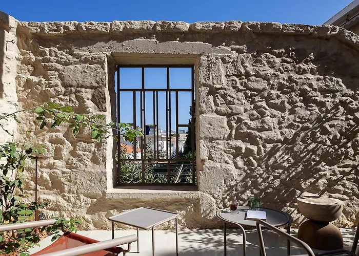 Hub Hospitality * ハニア