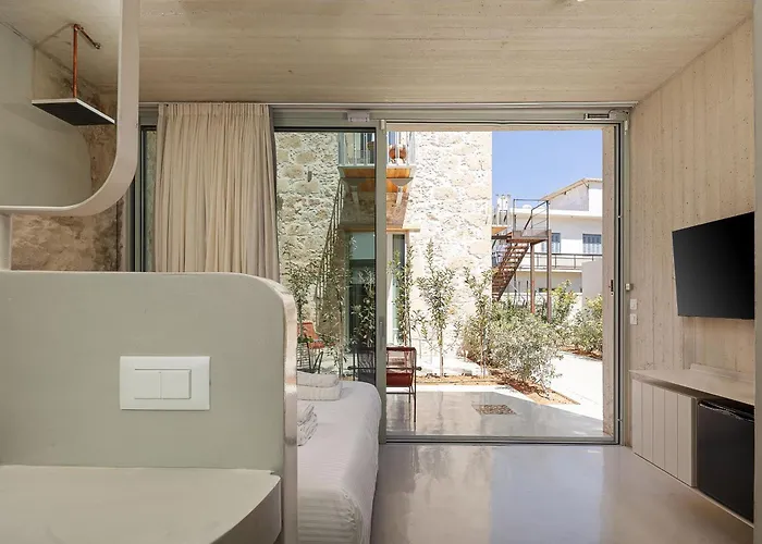 ホテル Hub Hospitality *